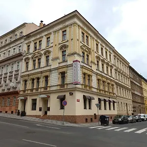 Anette Отель Прага